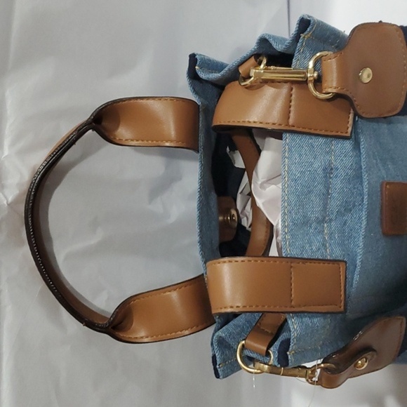 C&C California blue denim square top handle crossbody bag with brown handles new - Picture 8 of 16